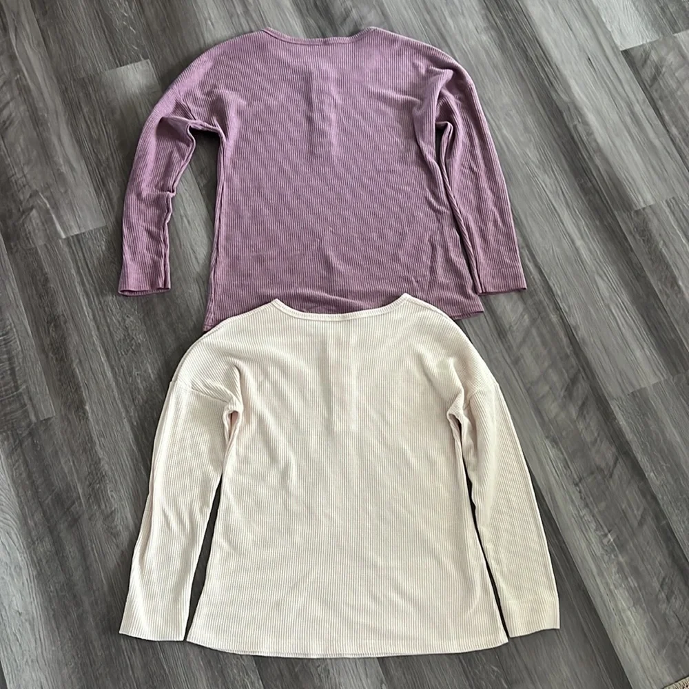 Women long sleeve thermal tops pack of two size small - Picture 5 of 5